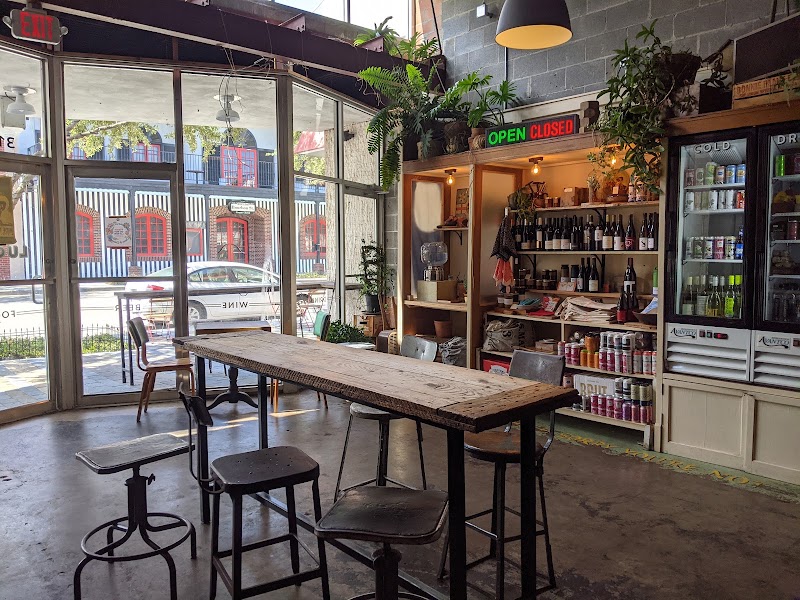 Lucy’s Snackbar