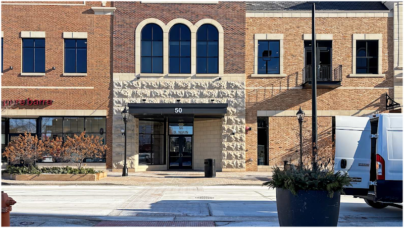 Regus – Naperville, Main Street Promenade