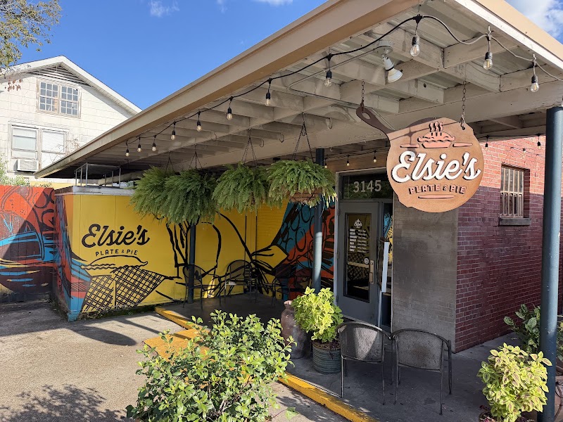 Elsie’s Plate & Pie