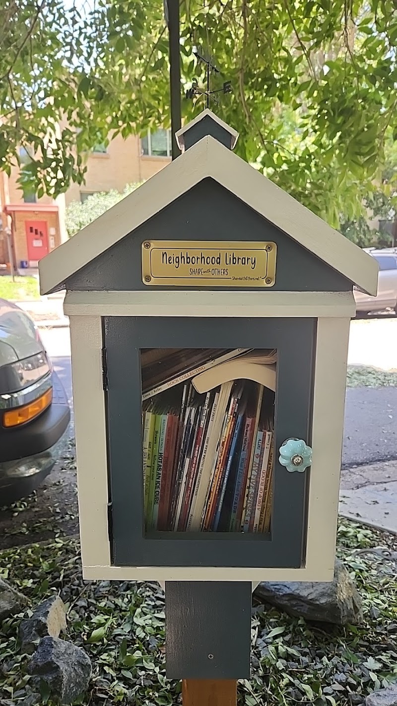 Neighborhood library box